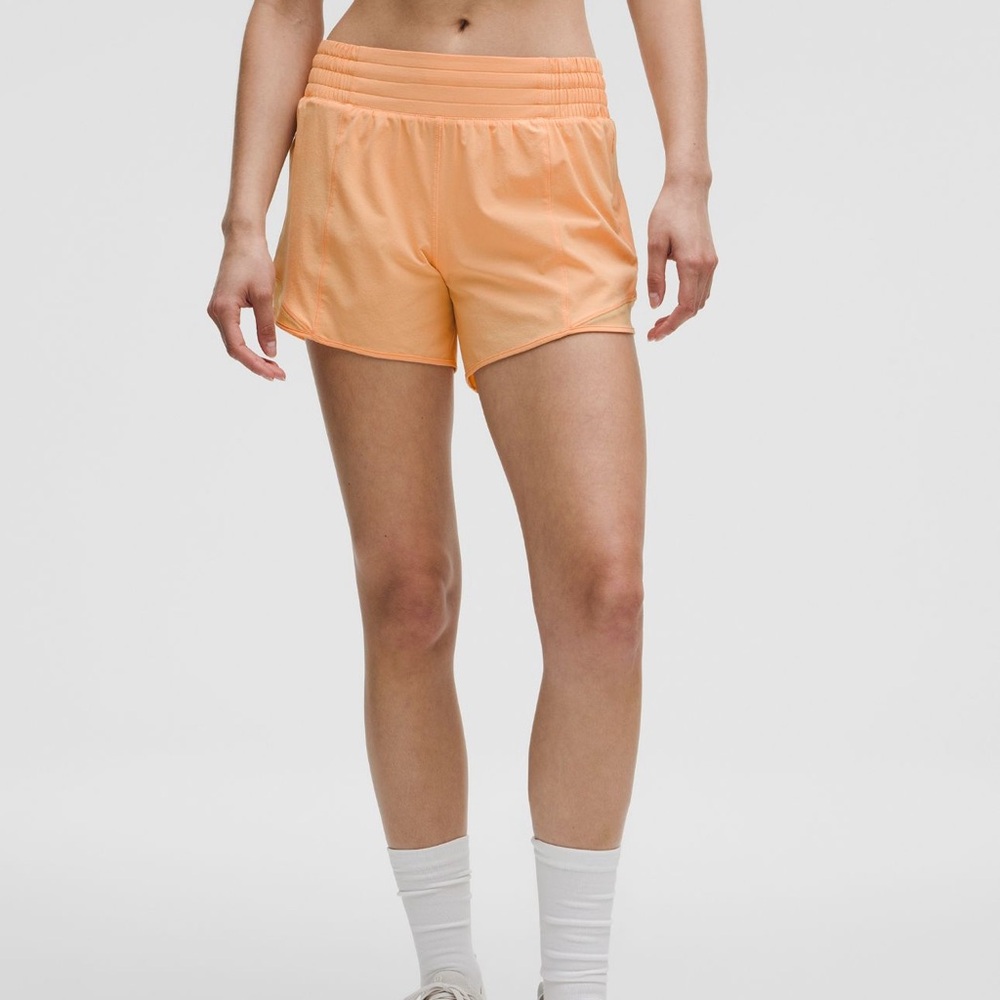 Lululemon Hotty Hot Shorts 4”